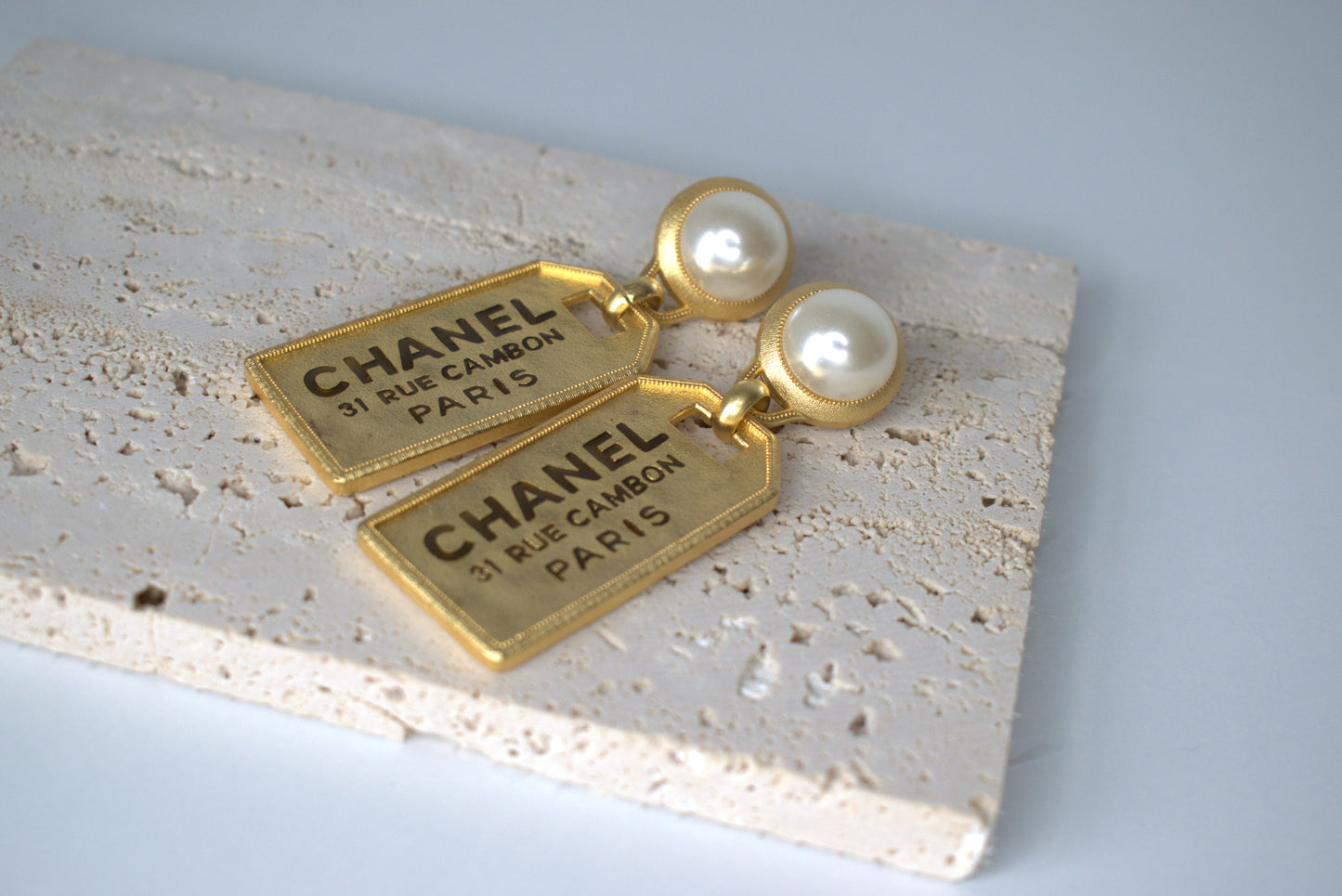 Chanel Ohrringe Gold Perle "Rue Cambon"