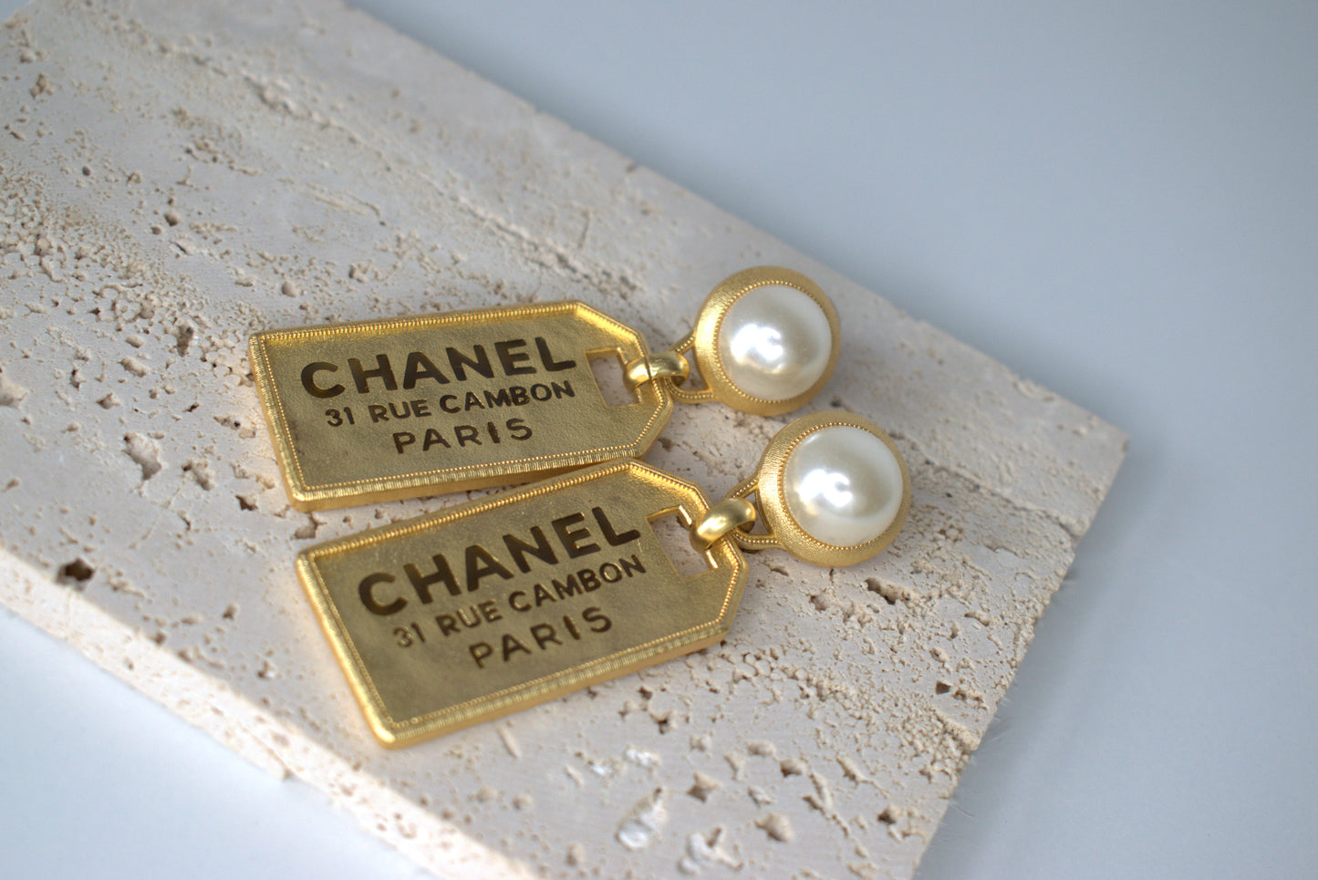 Chanel Ohrringe Gold Perle "Rue Cambon"