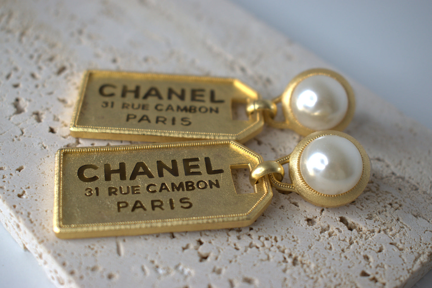 Chanel Ohrringe Gold Perle "Rue Cambon"