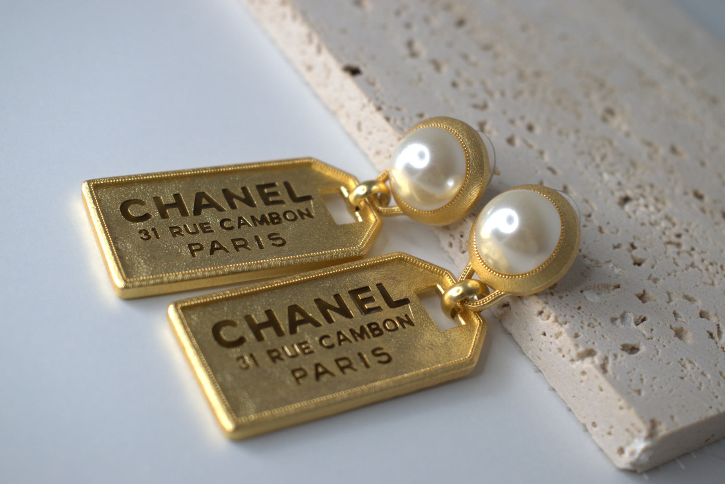 Chanel Ohrringe Gold Perle "Rue Cambon"