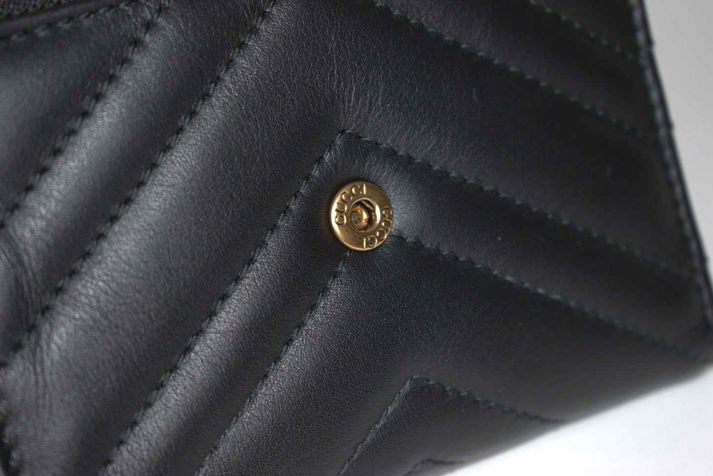 Gucci Marmont Geldbörse Leder Schwarz Gold