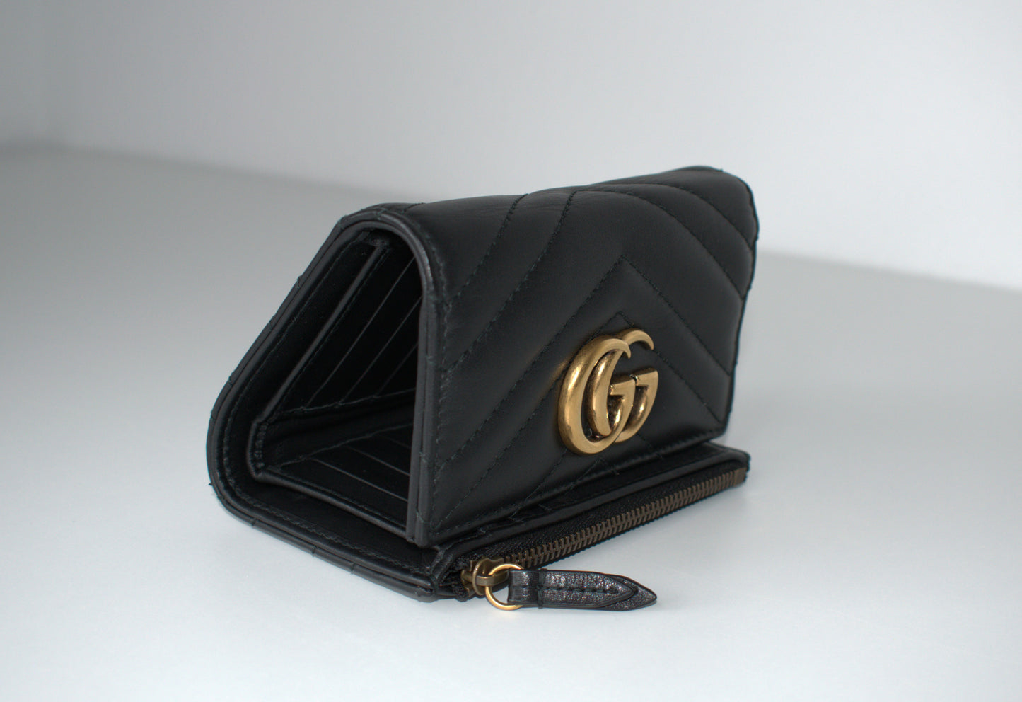 Gucci Marmont Geldbörse Leder Schwarz Gold