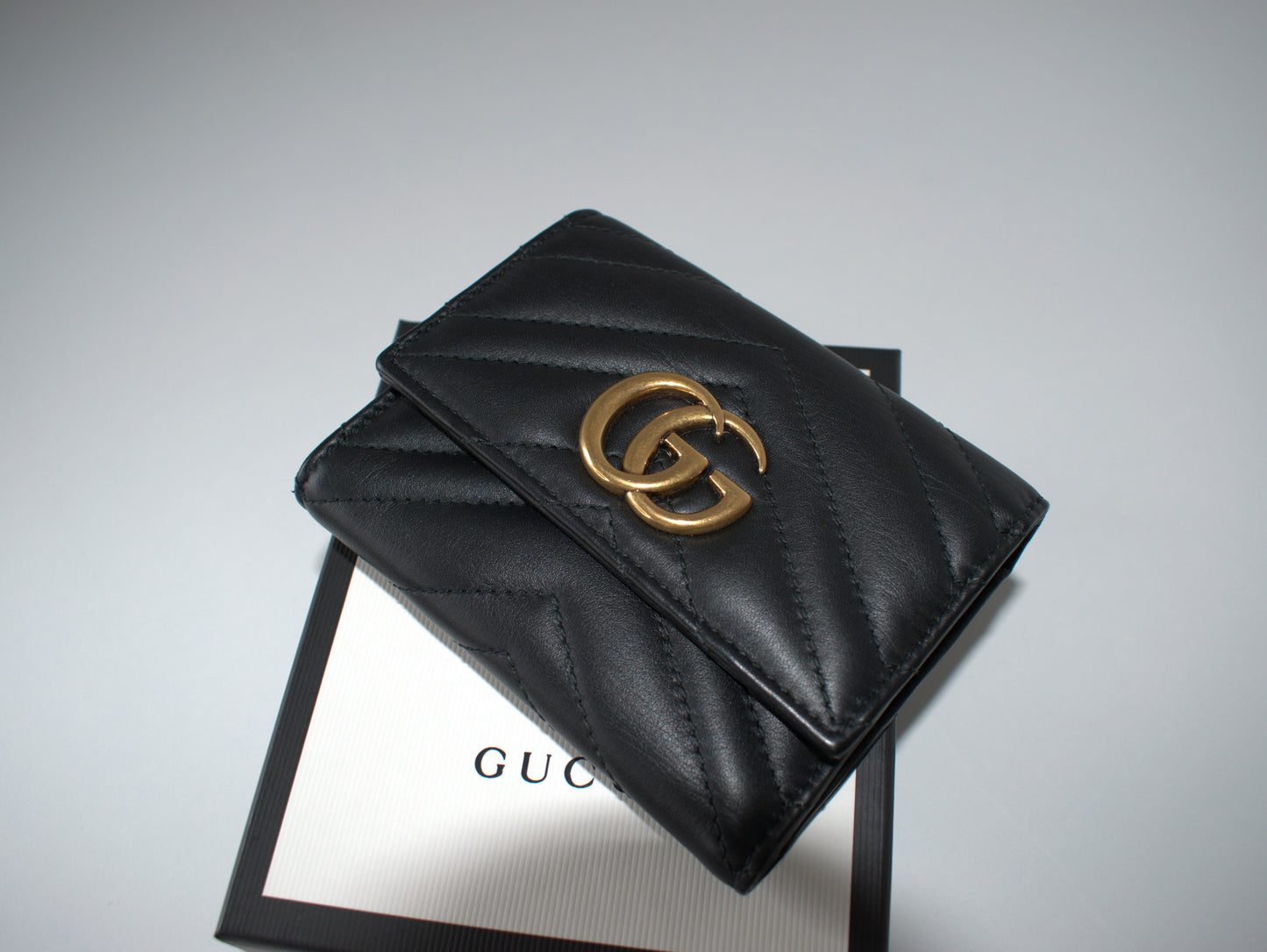 Gucci Marmont Geldbörse Leder Schwarz Gold
