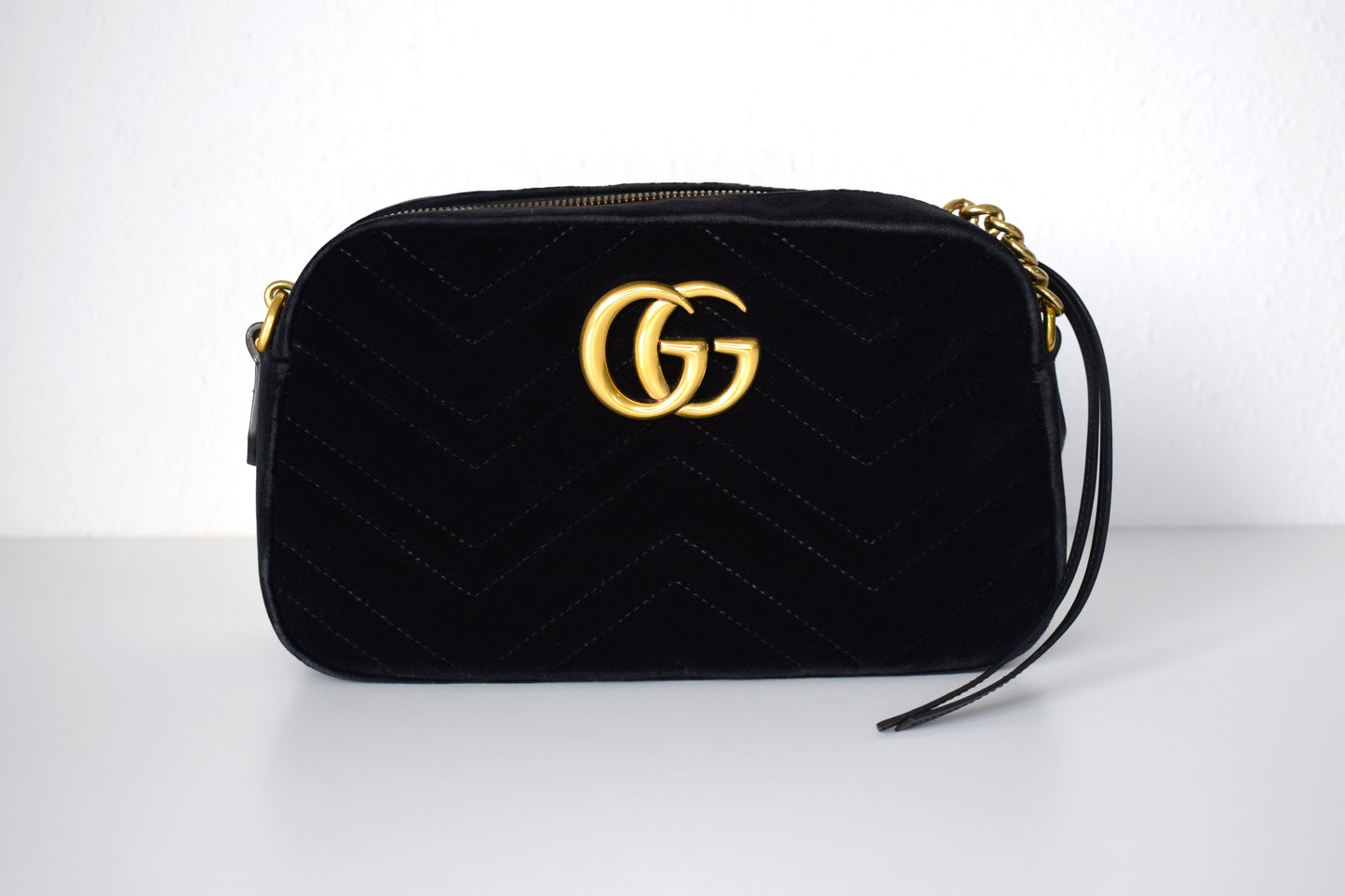 Gucci Marmont Samt Crossbody Bag Schwarz Gold