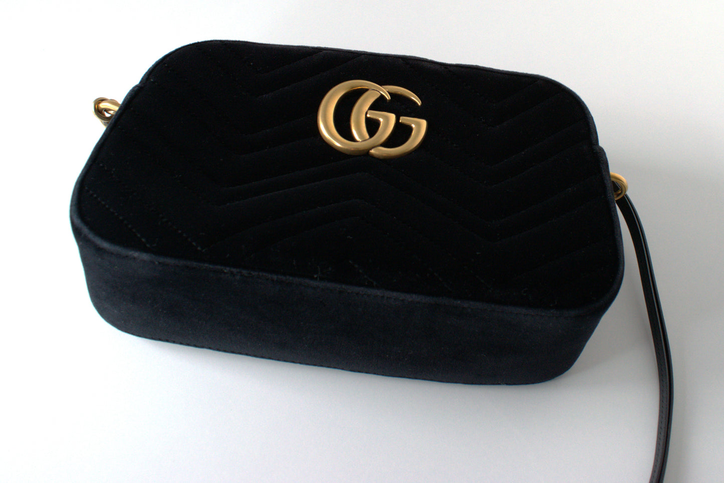 Gucci Marmont Samt Crossbody Bag Schwarz Gold