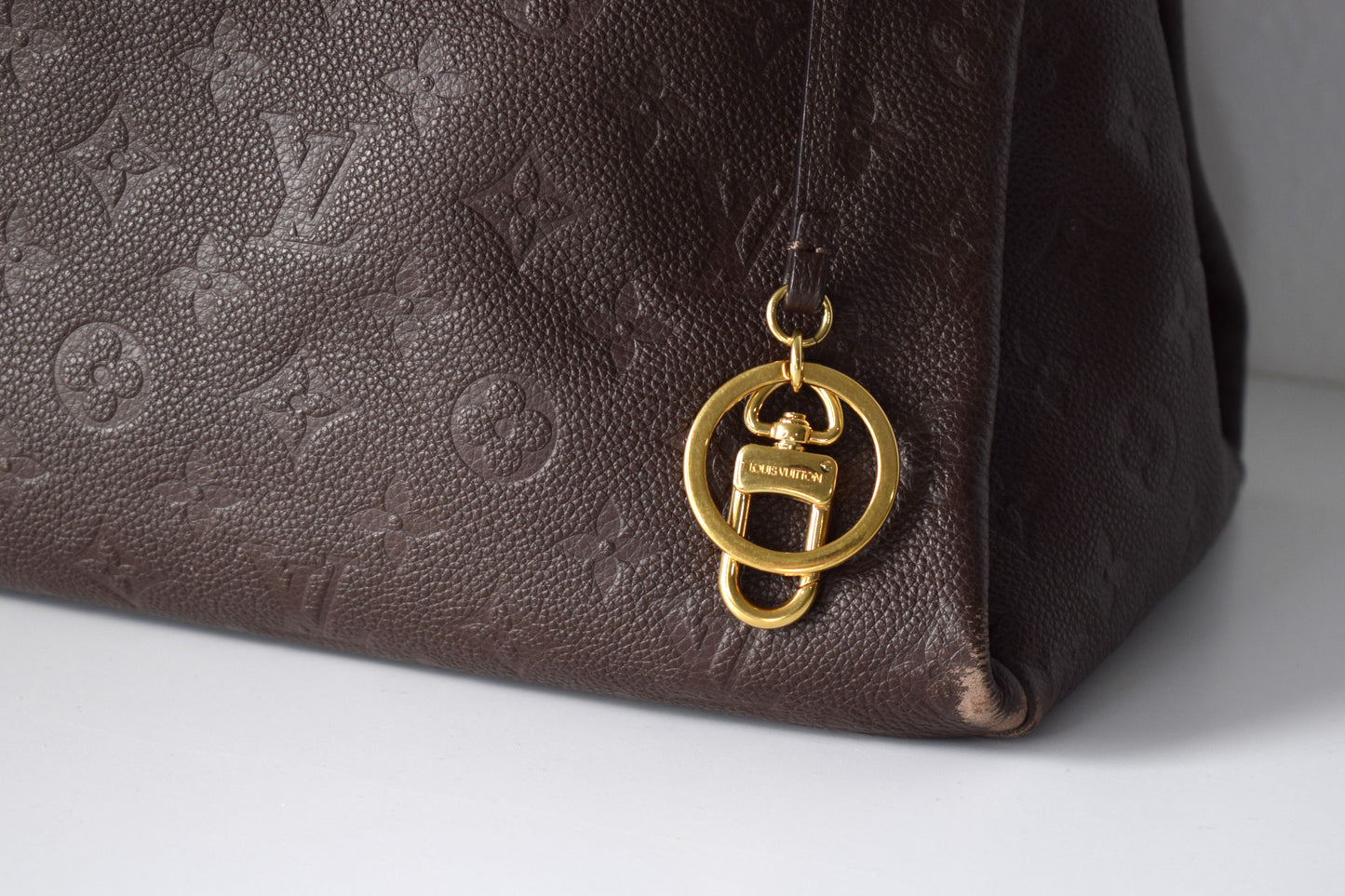 Louis Vuitton Artsy MM Empreinte Leder Dunkelbraun "Earth"