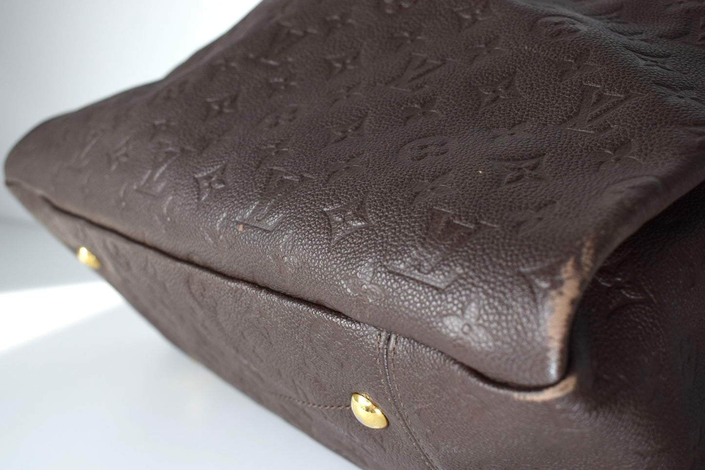 Louis Vuitton Artsy MM Empreinte Leder Dunkelbraun "Earth"