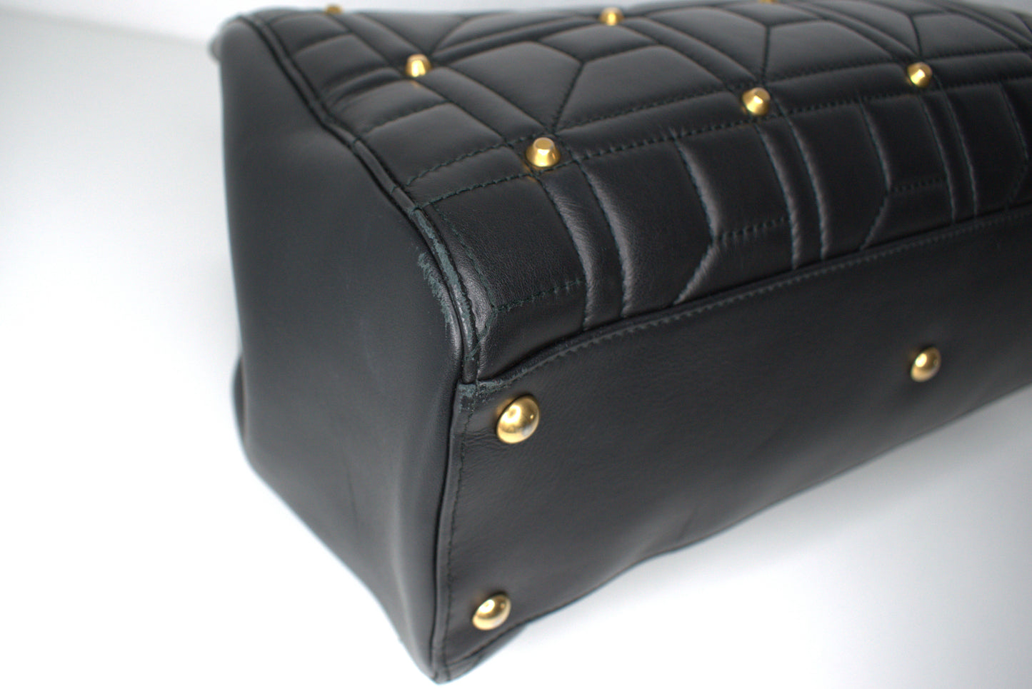 Gucci Marmont Tote Studded Matelassé Bag Schwarz Gold