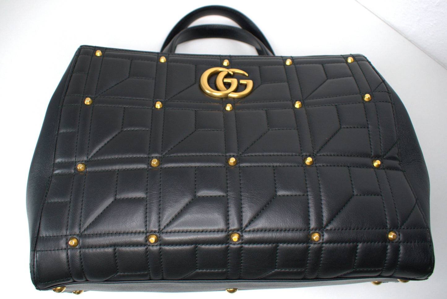 Gucci Marmont Tote Studded Matelassé Bag Schwarz Gold