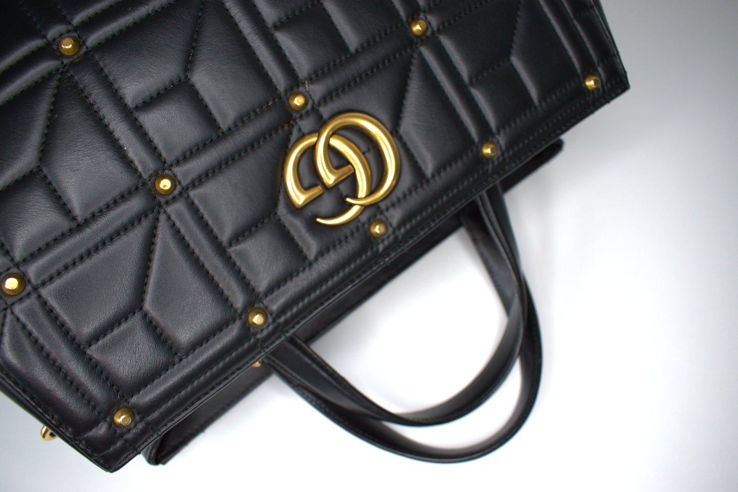 Gucci Marmont Tote Studded Matelassé Bag Schwarz Gold