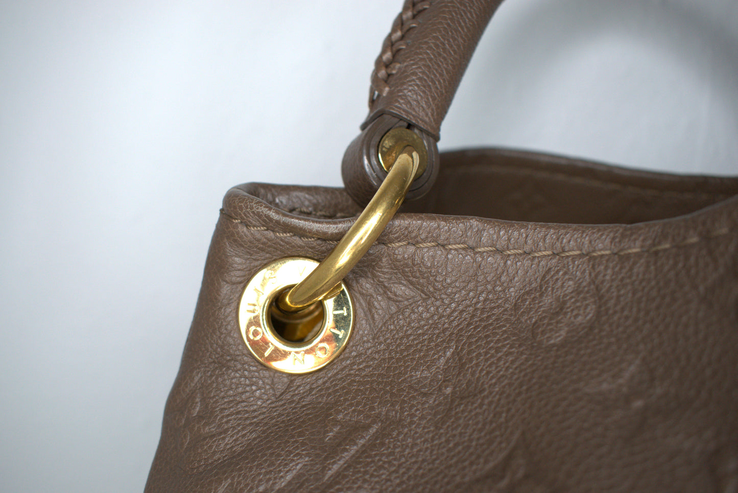 Louis Vuitton Artsy MM Empreinte Leder Braun