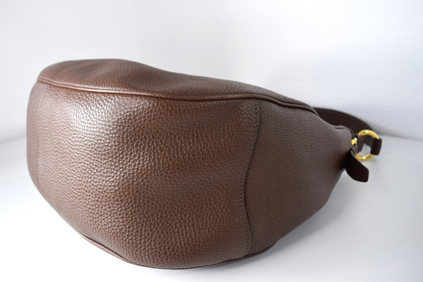 Prada Vitello Daino Hobo Bag Schultertasche Braun Leder Gold