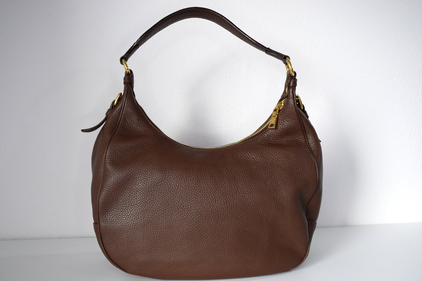 Prada Vitello Daino Hobo Bag Schultertasche Braun Leder Gold
