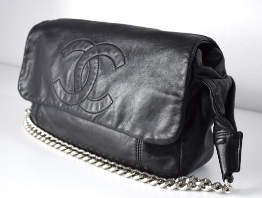 Chanel Flap Bag CC Schultertasche / Clutch Schwarz Silber