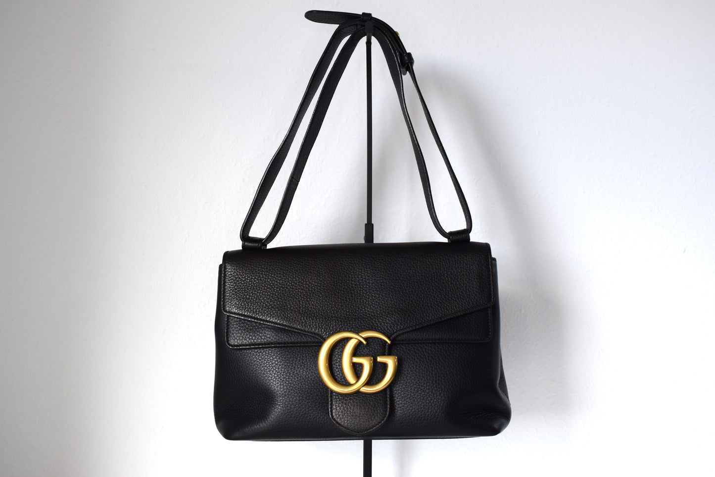 Gucci Marmont Schultertasche Schwarz Leder Gold