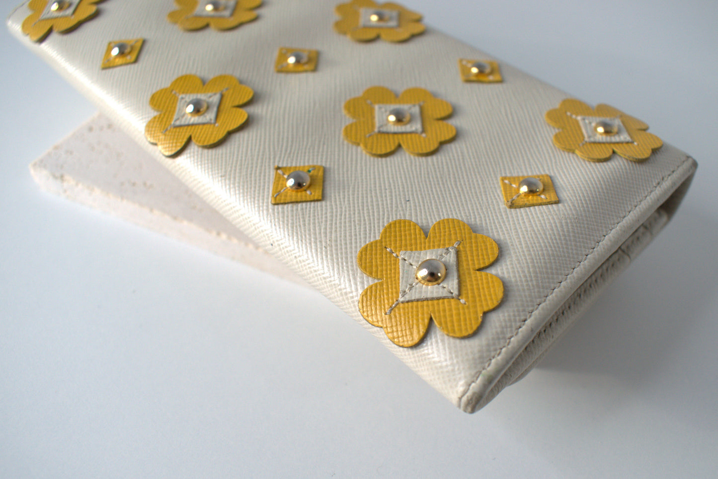 Prada Geldbörse Saffiano-Leder Beige mit gelben Blüten