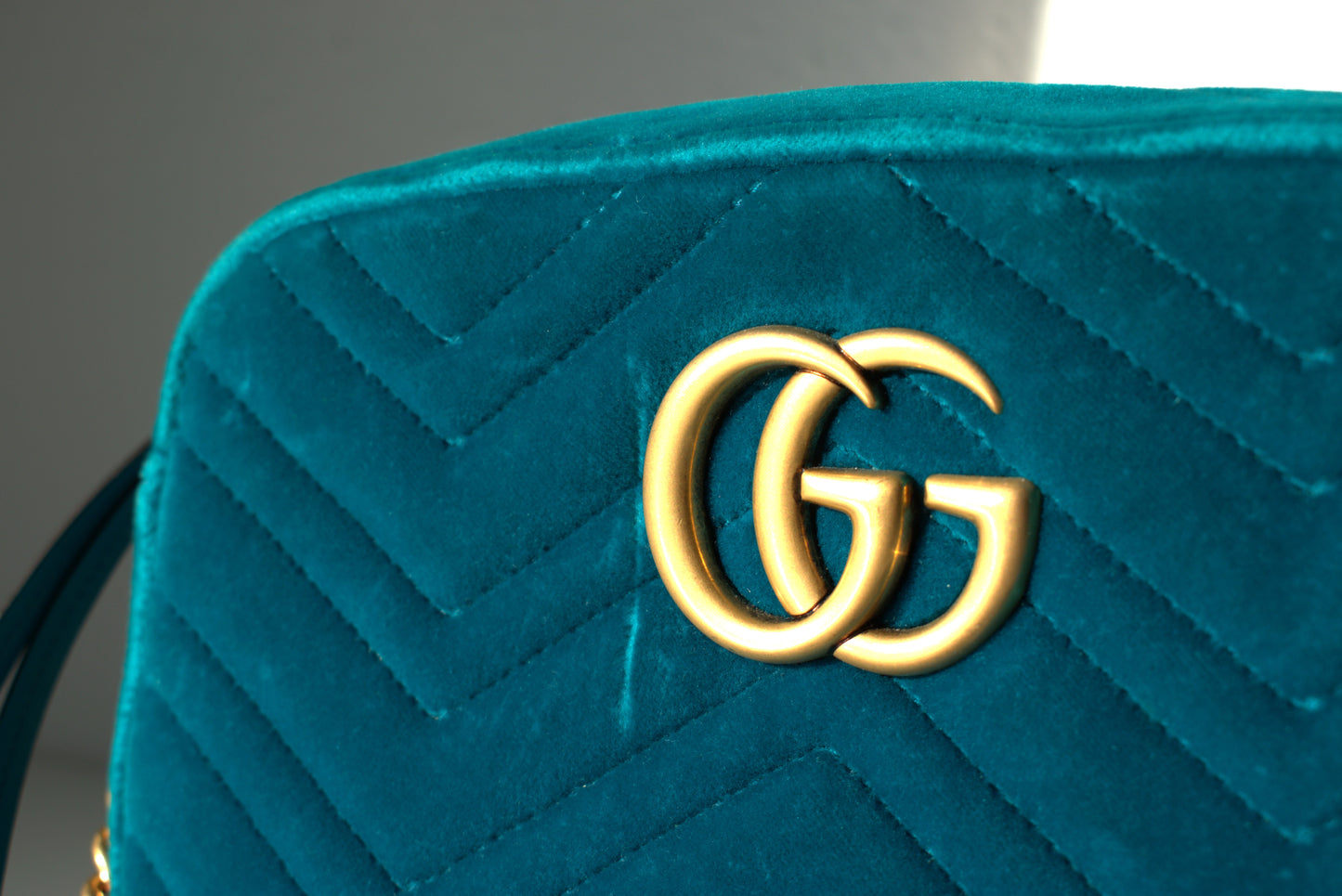Gucci Marmont Samt Crossbody Bag Türkis Grün Gold