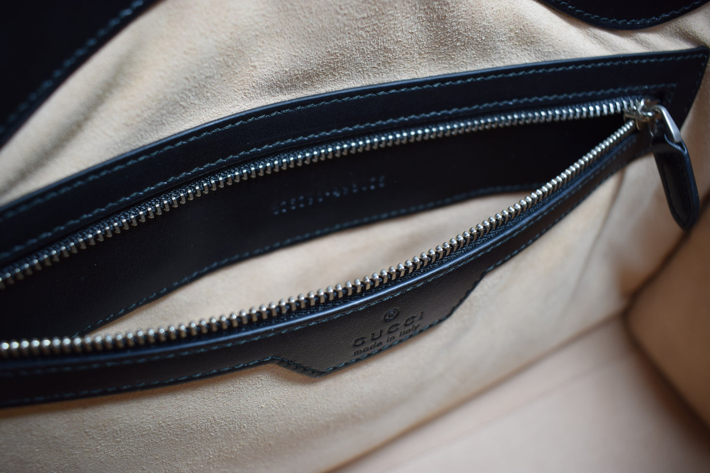 Gucci Marmont Matelasse Tote "Aria" Shopper Schwarz Silber