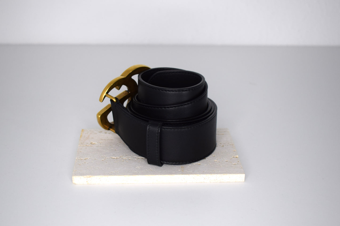 Gucci Marmont Gürtel 95/3,8 cm Schwarz Leder Gold