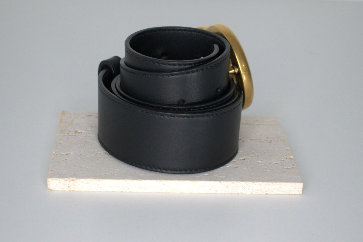 Gucci Marmont Gürtel 95/3,8 cm Schwarz Leder Gold