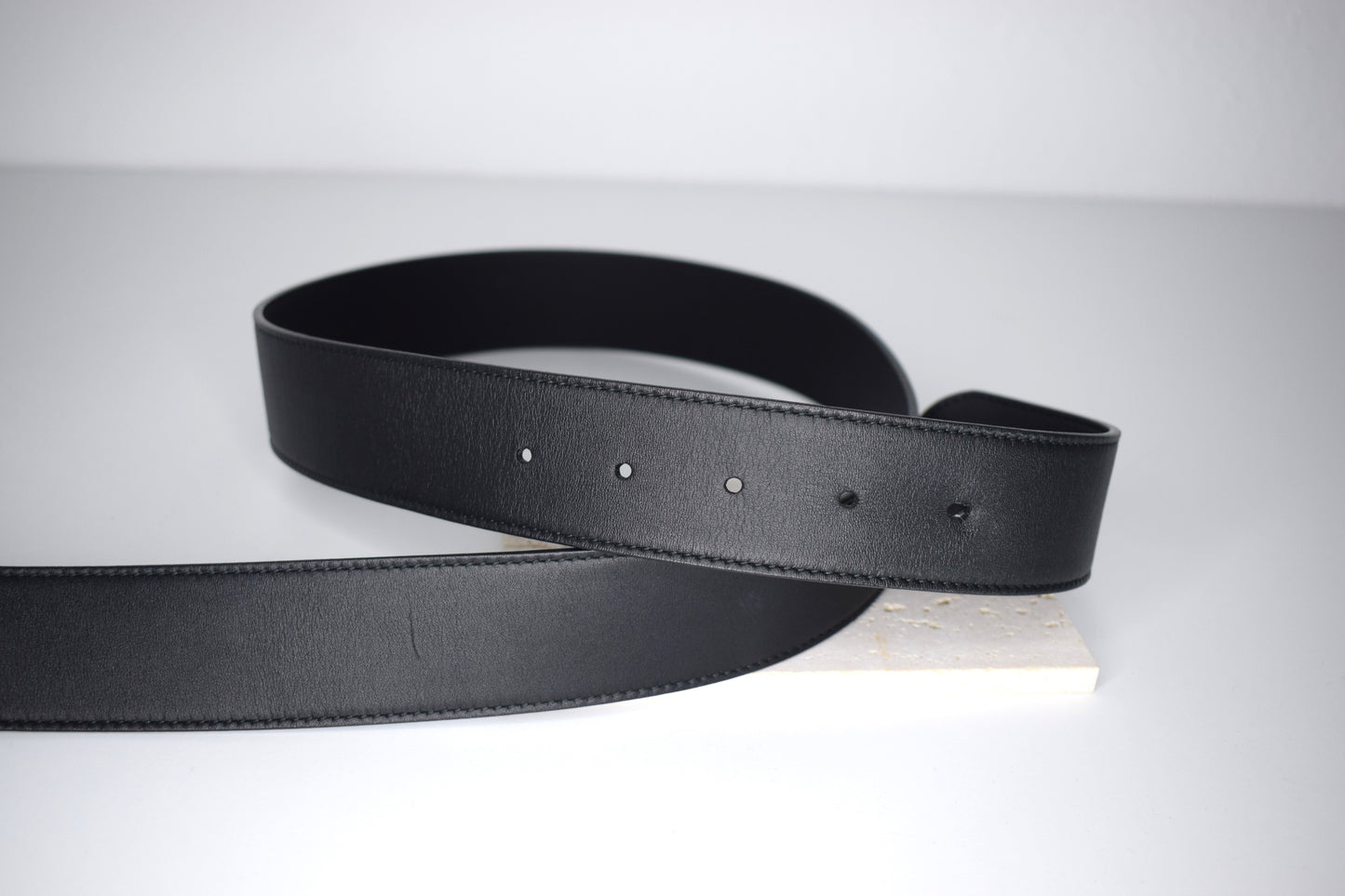 Gucci Marmont Gürtel 95/3,8 cm Schwarz Leder Gold