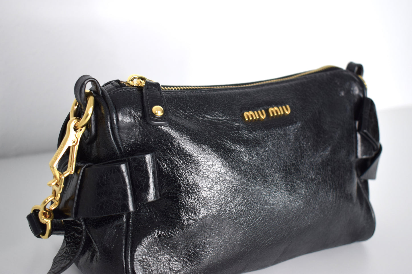 Miu Miu "Bow Bag" Schultertasche / Clutch Schwarz Gold