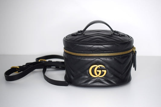 Gucci Marmont Vanity Case Backpack Rucksack Schwarz Gold