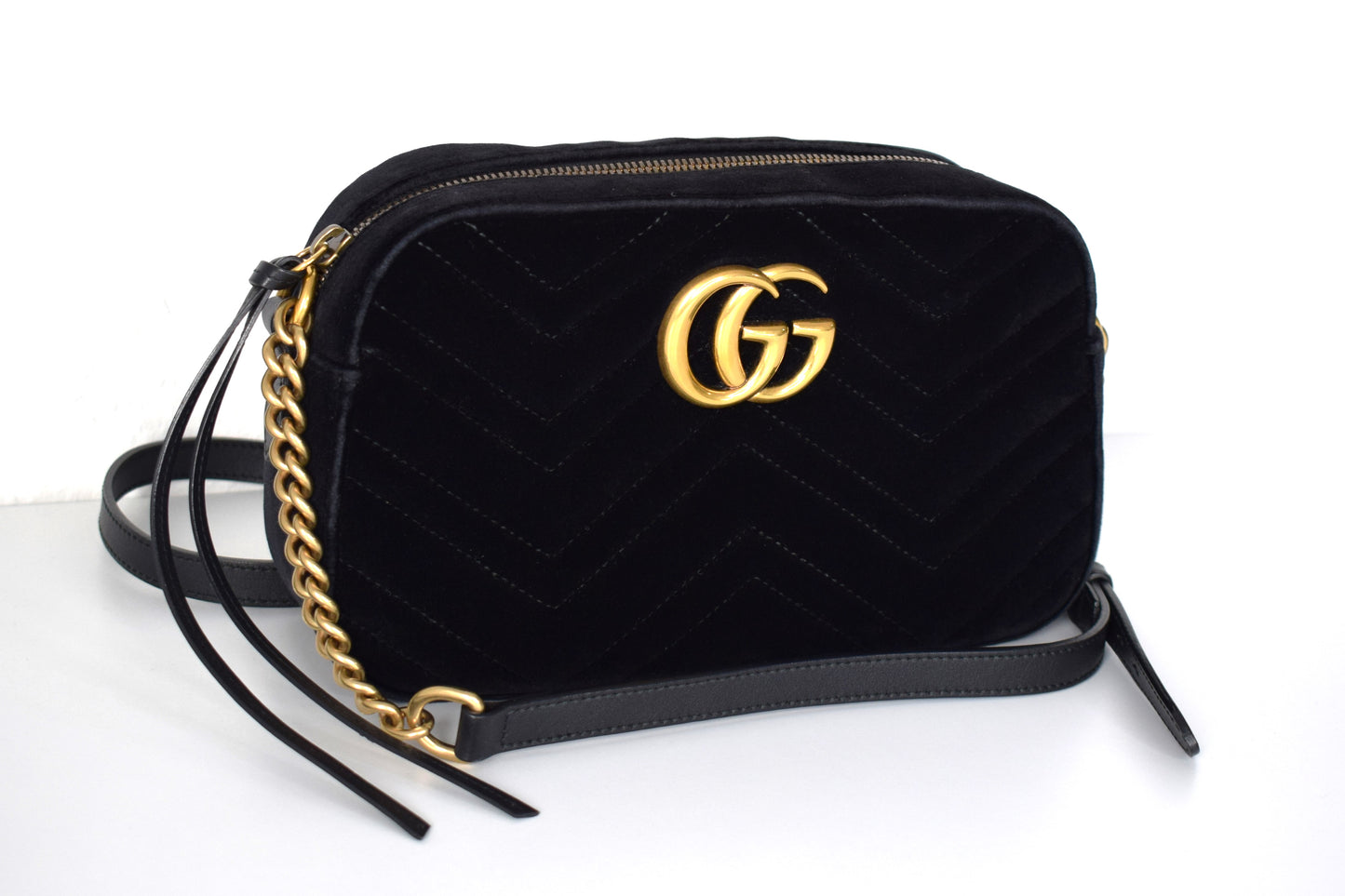Gucci Marmont Samt Crossbody Bag Schwarz Gold