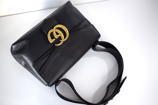 Gucci Marmont Schultertasche Schwarz Leder Gold